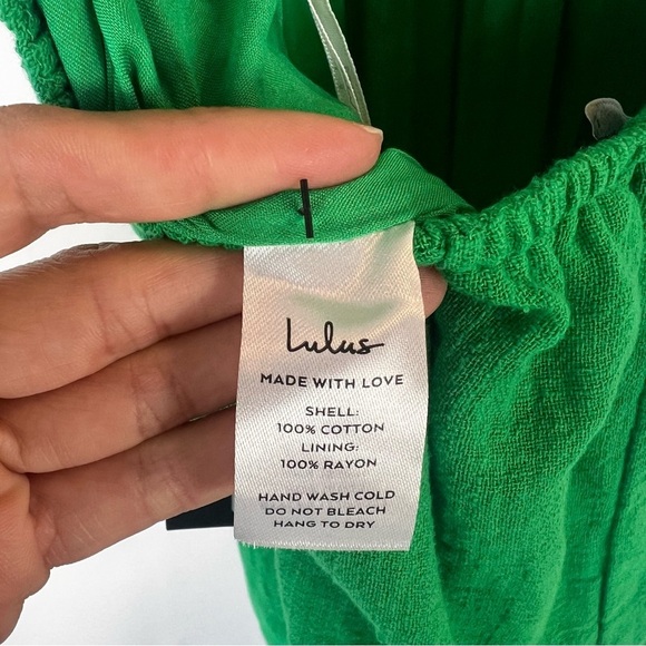 NWT Stunning Season Green Backless Wide Leg Halter
Jumpsuit size:L - Picture 14 of 15